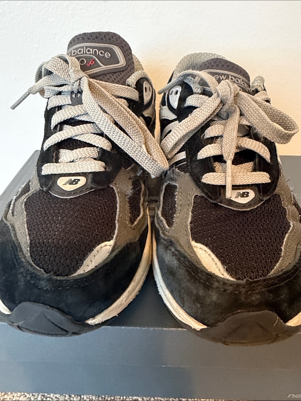 New Balance 990v6 - Picture 2 of 6